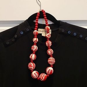 Vintage red and white bead hevklace